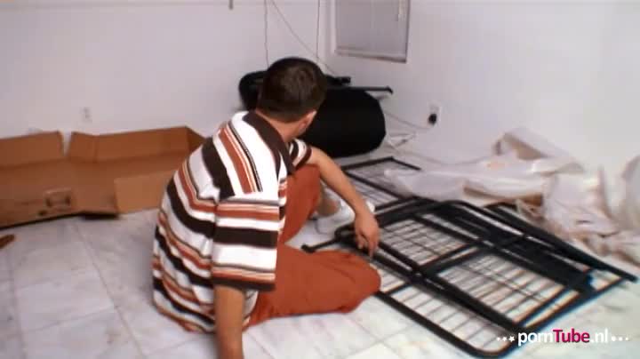 Hoe zou dat zijn? Zijn pik in haar kut?