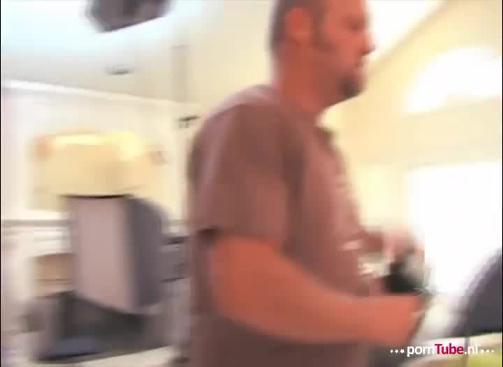 De blonde MILF doet porno auditie