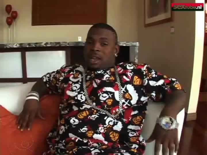 Geile ebony sletje buitensporige hete sex